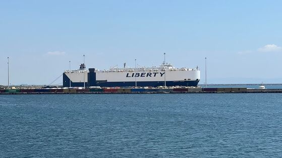 Το Αμερικάνικο πλοίο "LIBERTY" κατέπλευσε στο λιμάνι της Αλεξανδρούπολης (video)